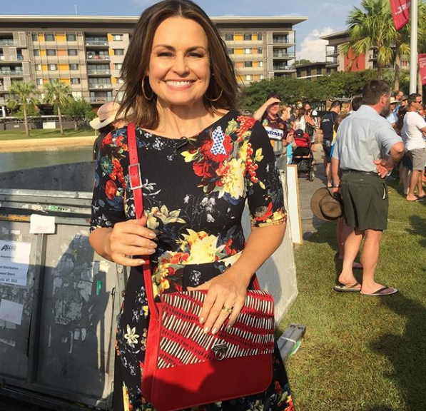 When women support each other incredible things happen ✨Flashback to the very beginning .Lisa Wilkinson with one of Ooroo Australia's first Lola handbag ❤